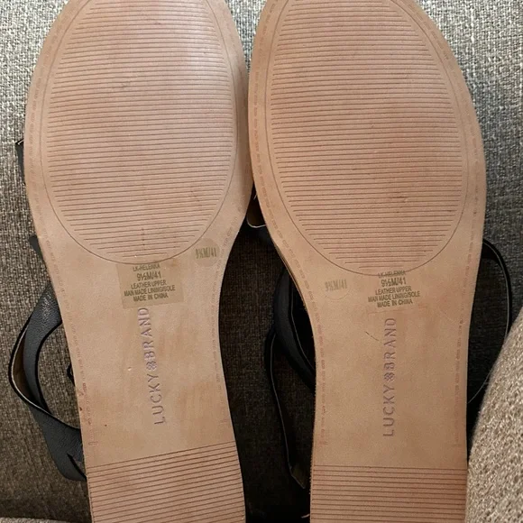 Lucky Brand Women's Black Strappy Sandals - Picture 5 of 5